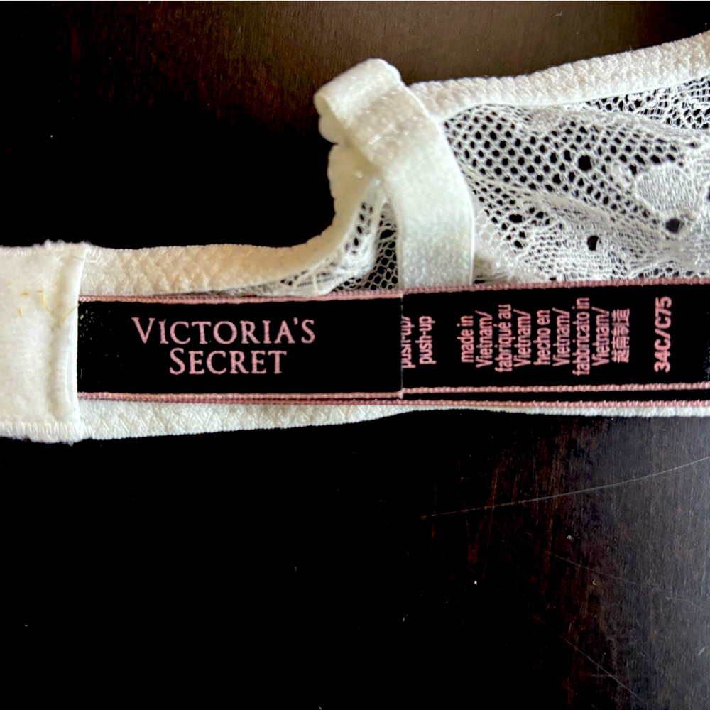Victoria's Secret White Lace Bra